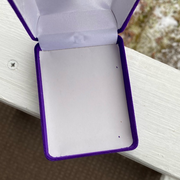 Hallmark Stainless Steel Fine Jewelry Heart Locket Necklace 24 Inch Chain/Case - Picture 6 of 17